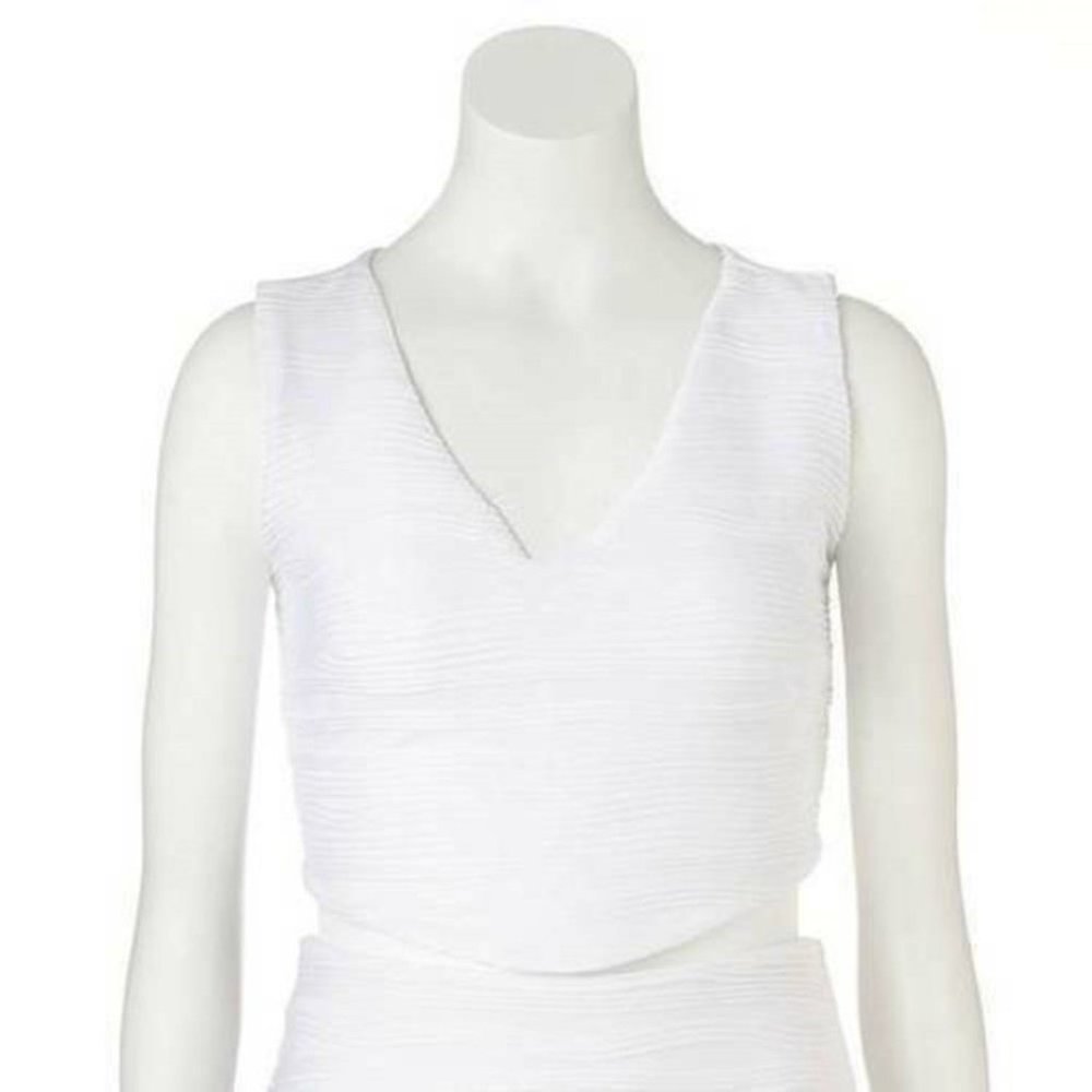 Jennifer Lopez Crop Top Womens L White Jacquard Jersey V-neck Stretch Shirt JLO